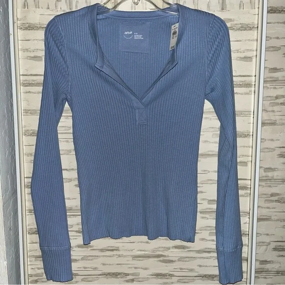 AERIE Womens Fireside Stretch Henley Long Sleeve Shirt Baby Blue Size Medium - Picture 1 of 3
